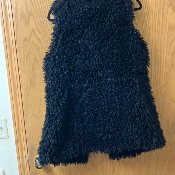 UGG Black Fur-Lined Outerwear - Picture 4 of 6